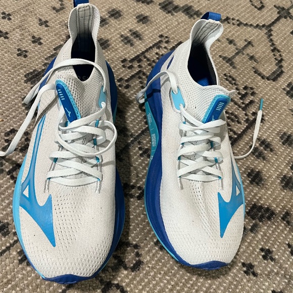 White and Blue Athletic Sneakers Neo Vista Running Shoes 6.5 New - Picture 3 of 6